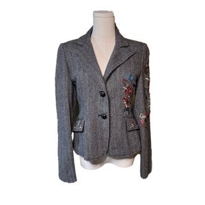 Wet Seal Embroidered Gray Women's Blazer. Medium. Y2K. Great Condition